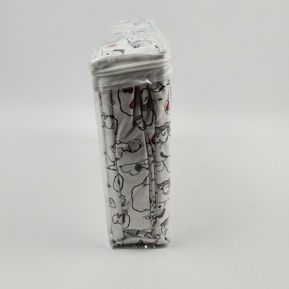 Berkshire Peanuts Full Sheet Set Snoopy Hearts - Picture 4 of 5